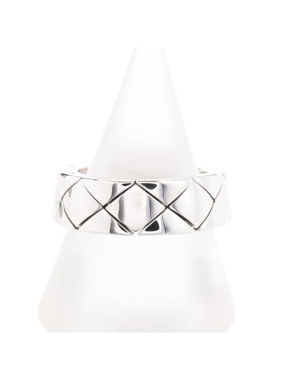 Chanel Ring Quilted White Gold